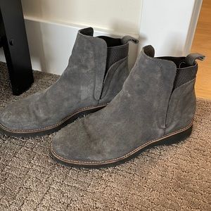 Blondo waterproof suede booties